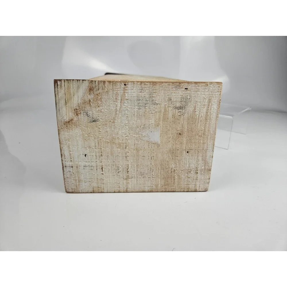 The Unbranded Brand charming rustic